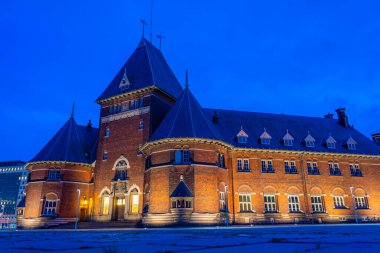 Aarhus, Danimarka 'daki Toldboden evinin gece görüşü.