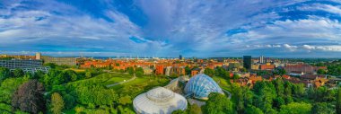 Aarhus botanik bahçesindeki seranın havadan görünüşü, Danimarka.