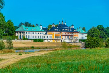 Almanya 'da Dresden yakınlarındaki Pillnitz Kalesi.