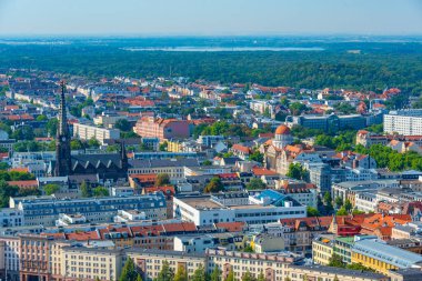 Leipzig, Almanya 'da bir yerleşim bölgesinin havadan görüntüsü.