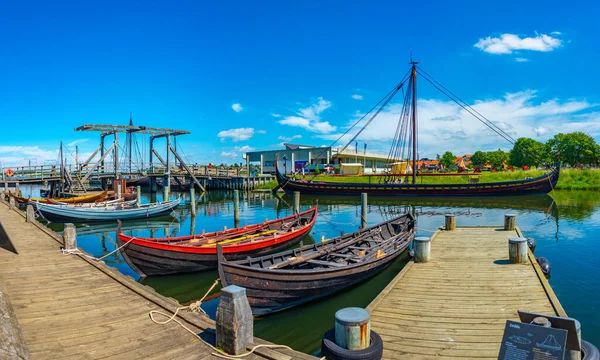Újjáépített Viking Hajók Dániai Roskilde Kikötőjében — Stock Fotó