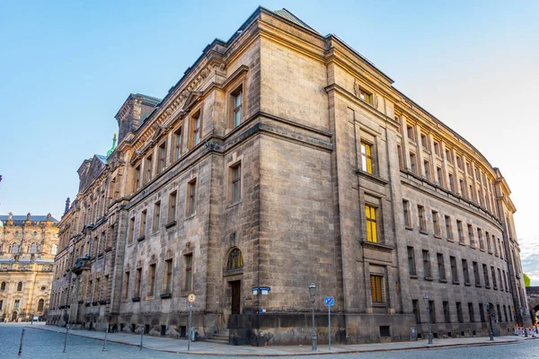 Soluppgång Utsikt Över Gata Den Gamla Staden Dresden Tyskland — Stockfoto