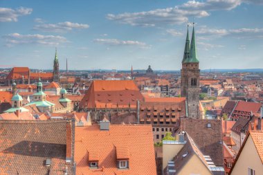 Almanya 'da batık Sebaldus Kirche tarafından yönetilen Nurnberg' in hava manzarası.