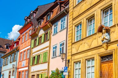 Eski Alman kasabası Bamberg 'de bir sokak manzarası.