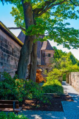 Alman kenti Nurnberg Ortaçağ surlarının görünümünü.