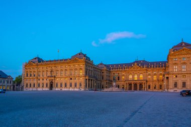 Almanya 'da Wurzburger Konutu' nda günbatımı.