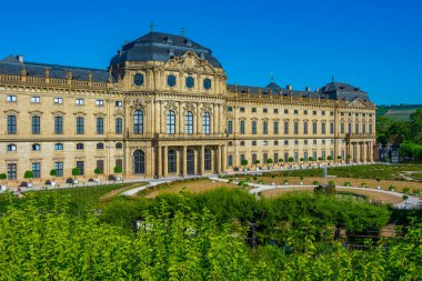 Almanya 'daki Wurzburger Konağı' nda bahçeler.