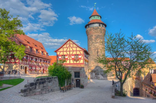 Pátio Castelo Kaiserburg Nurnberg Alemanha — Fotografia de Stock