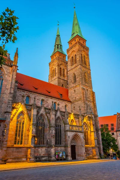 stock image Sunrise view of Sankt Sebaldus church in Nurnberg, Germany.