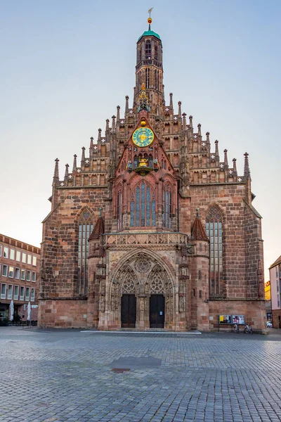 Widok Wschód Słońca Frauenkirche Norymberdze Niemcy — Zdjęcie stockowe