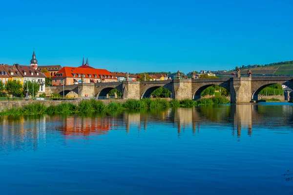 Puente Mainbrcke Sobre Río Main Wurzburg Alemania — Foto de Stock