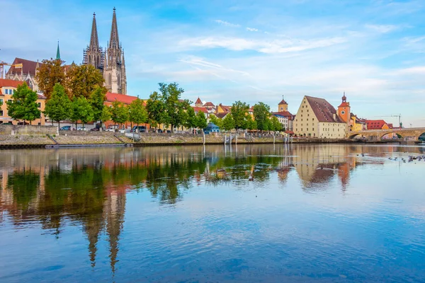 Východ Slunce Pohled Staré Město Regensburg Německu — Stock fotografie