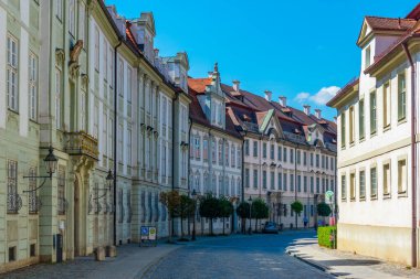 Almanya 'nın Eichstatt kentindeki Residenzplatz' da geleneksel binalar.