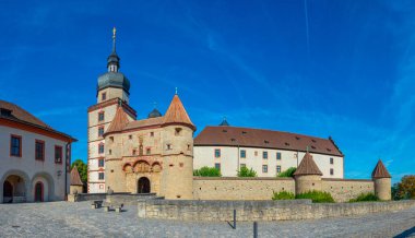 Wurzburg, Almanya 'daki Marienberg kalesinin iç avlusu..