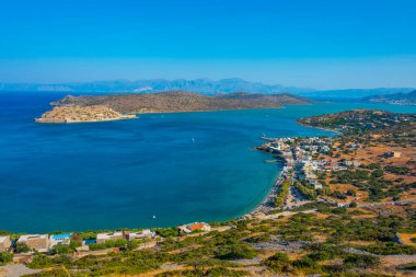 Yunanistan 'ın Girit kentindeki Spinalonga Adası üzerindeki Panorama manzarası.