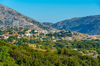 Yunan adası Girit 'teki Lasithi Platosu' ndaki dağ köyü.
