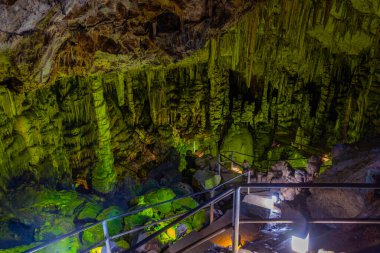 Diktaion Mağarası Andron Yunan adası Girit 'te.