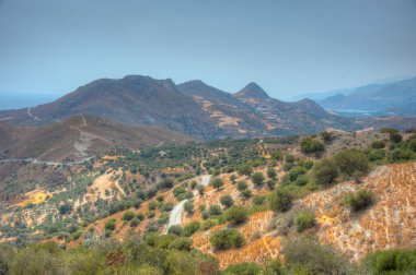 Yunan adası Girit 'in Hilly kırsalı.