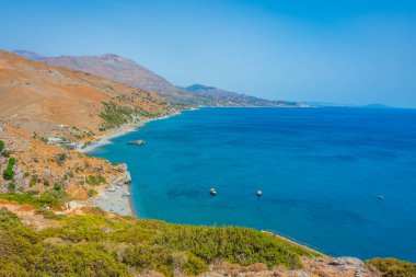 Yunan adası Girit 'teki Preveli plajının Panorama manzarası.