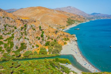 Yunan adası Girit 'teki Preveli plajının Panorama manzarası.