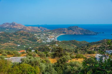 Girit adasındaki Yunan Plakias kentinin Panorama manzarası.