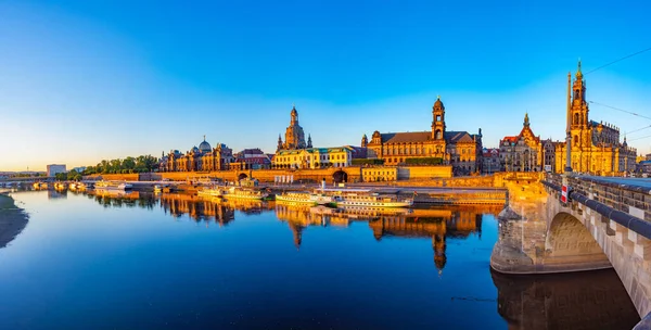 Almanya Nın Eski Kasabası Dresden Gündoğumu Manzarası — Stok fotoğraf
