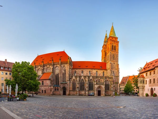 Vista Nascer Sol Igreja Sankt Sebaldus Nurnberg Alemanha — Fotografia de Stock