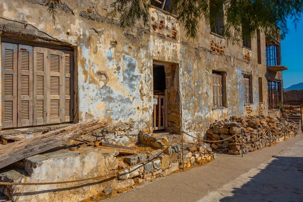 Stare Budynki Twierdzy Spinalonga Greckiej Wyspie Kreta — Zdjęcie stockowe