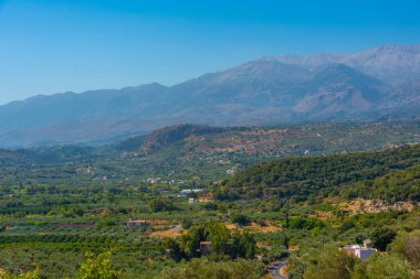Yunan adası Girit 'in Hilly kırsalı.
