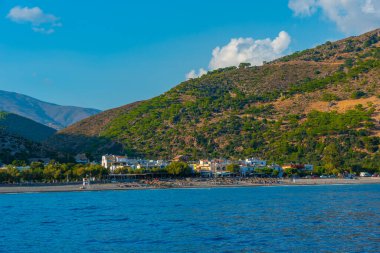 Yunanistan 'ın Güney Girit kıyı şeridi.