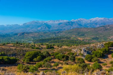 Yunan adası Girit 'in Hilly kırsalı.