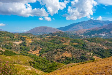 Yunan adası Girit 'in Hilly kırsalı.