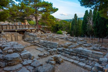 Yunan adası Girit 'teki Knossos sarayının günbatımı manzarası.
