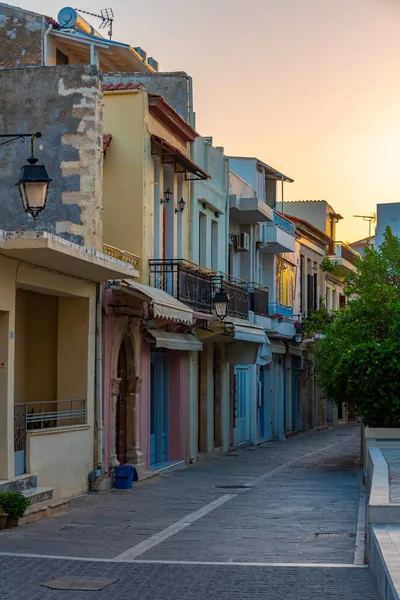 Zonsopgang Uitzicht Een Kleurrijke Straat Oude Stad Van Rethimno Kreta — Stockfoto
