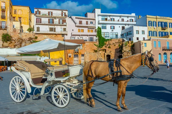 Stock image Horse carriage at the Venetian port of Chania in greece.