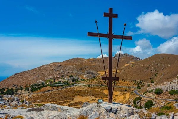 Yunan adası Girit 'teki Preveli Manastırı Müzesi' nin havadan görünüşü.