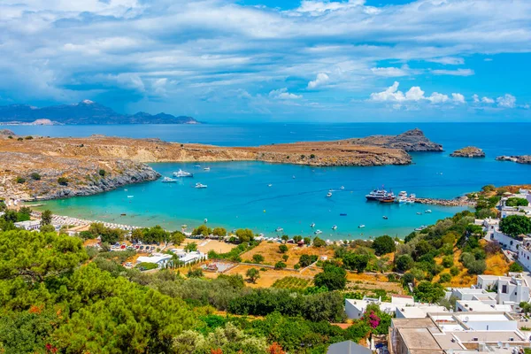 希腊罗得岛林多斯海滩全景 — 图库照片