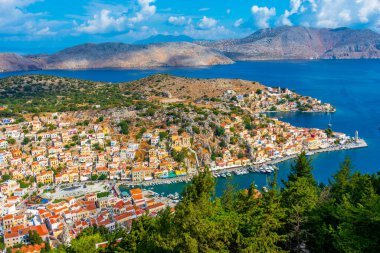 Yunan adası Symi 'nin Panorama manzarası.