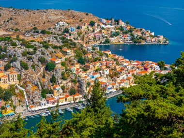 Yunan adası Symi 'nin Panorama manzarası.