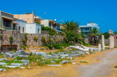 Yunan adası Kos 'taki Nymphaeum manzarası.