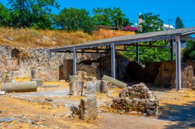 Yunan adası Kos 'taki Nymphaeum manzarası.