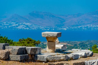 Yunan adası Kos 'taki antik harabeler.