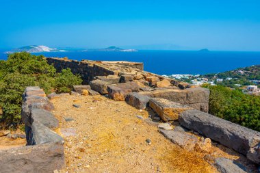 Yunanistan 'ın Nisyros adasındaki Paleokastro kalesi.