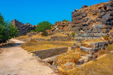 Yunanistan 'ın Nisyros adasındaki Paleokastro kalesi.