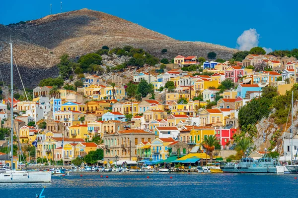 Красочные Дома Набережной Греческого Острова Сыми — стоковое фото