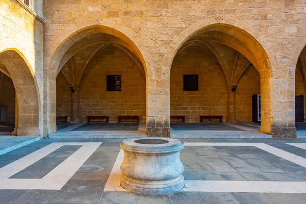 Courtyard Palace Grand Master Knights Rhodes Greece — Stock Photo, Image