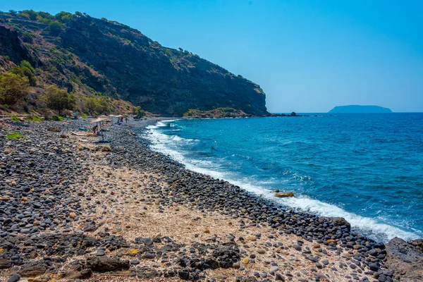 Пляж Чохлаки Острове Низирос Греции — стоковое фото