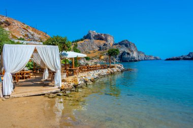 Yunan adası Rodos 'ta Lindos Akropolis manzarası.