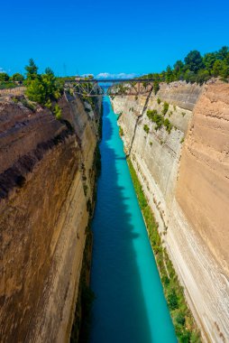 Yunanistan 'daki Korint kanalının hava görüntüsü.