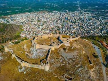 Yunan kenti Argos yakınlarındaki Larissa kalesinin Panorama manzarası.
